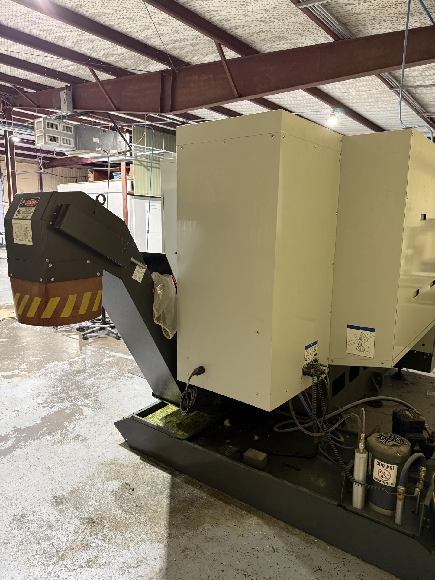 2019 Haas ST-25Y CNC Lathe With Y Axis Live Tooling, 10" 3-Jaw Chuck, Tool Presetter, Sub Spindle - Image 10 of 31