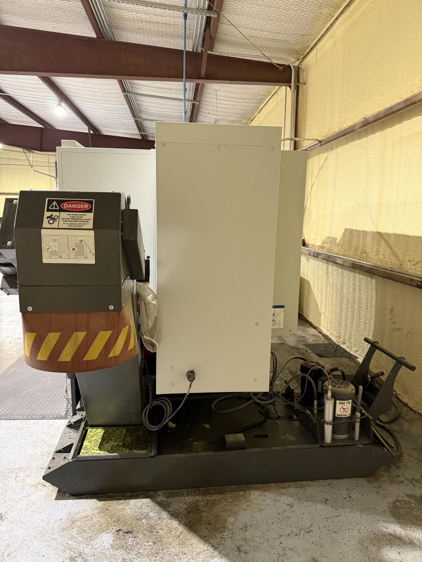 2019 Haas ST-25Y CNC Lathe With Y Axis Live Tooling, 10" 3-Jaw Chuck, Tool Presetter, Sub Spindle - Image 9 of 31