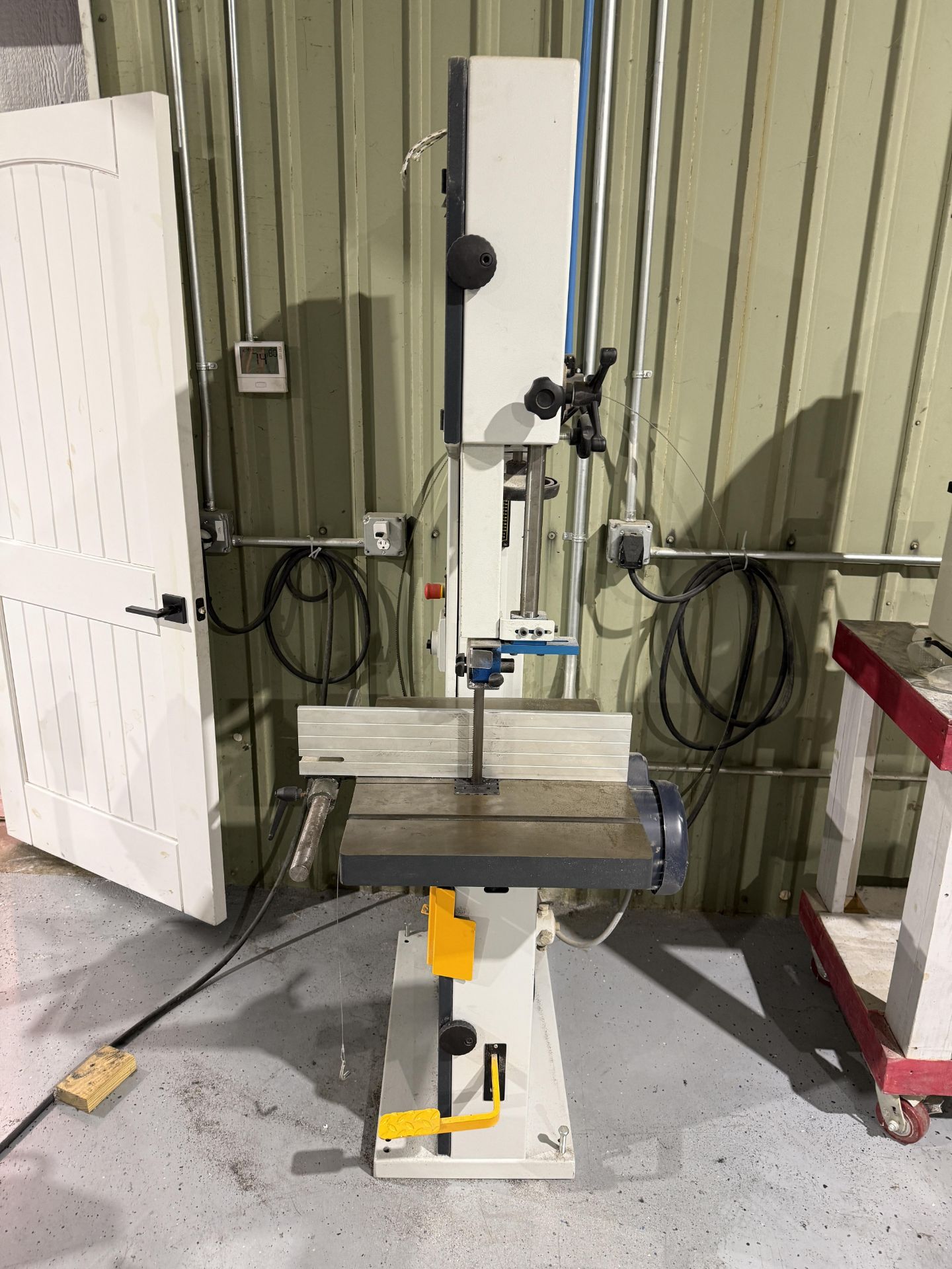 2019 Laguna 18 Vertical Bandsaw Model LT18 - Image 9 of 11