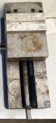 Kurt Vise DX6, S/N 8653