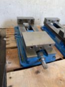 Kurt D688 6" Machine Vise
