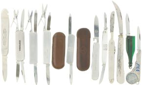 Konvolut von 11 Werbemessern