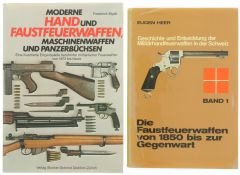 Konvolut von 2 Bücher zu modernen Handfeuerwaffen