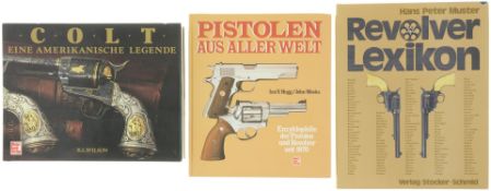 Konvolut von 3 Büchern zu Faustfeuerwaffen