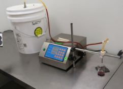 small bottle filler model gzl-80 with digital controller