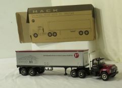 1st Gear Mack B model 1/34 scale die cast metal truck with trailer