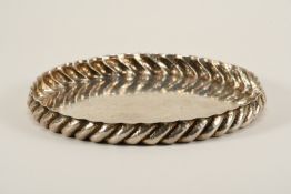Philipp Häusler (1887–1966) für Wiener Werkstätte: Silberschale (900) handgetrieben (um 1925)