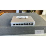 Ubiquiti UniFi Switch 8-Port US-8-60W - L - 24j
