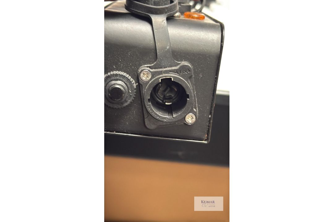 Professional 8-Way Stage Power Distribution Block - Stage Box L - 180 - Image 4 of 5