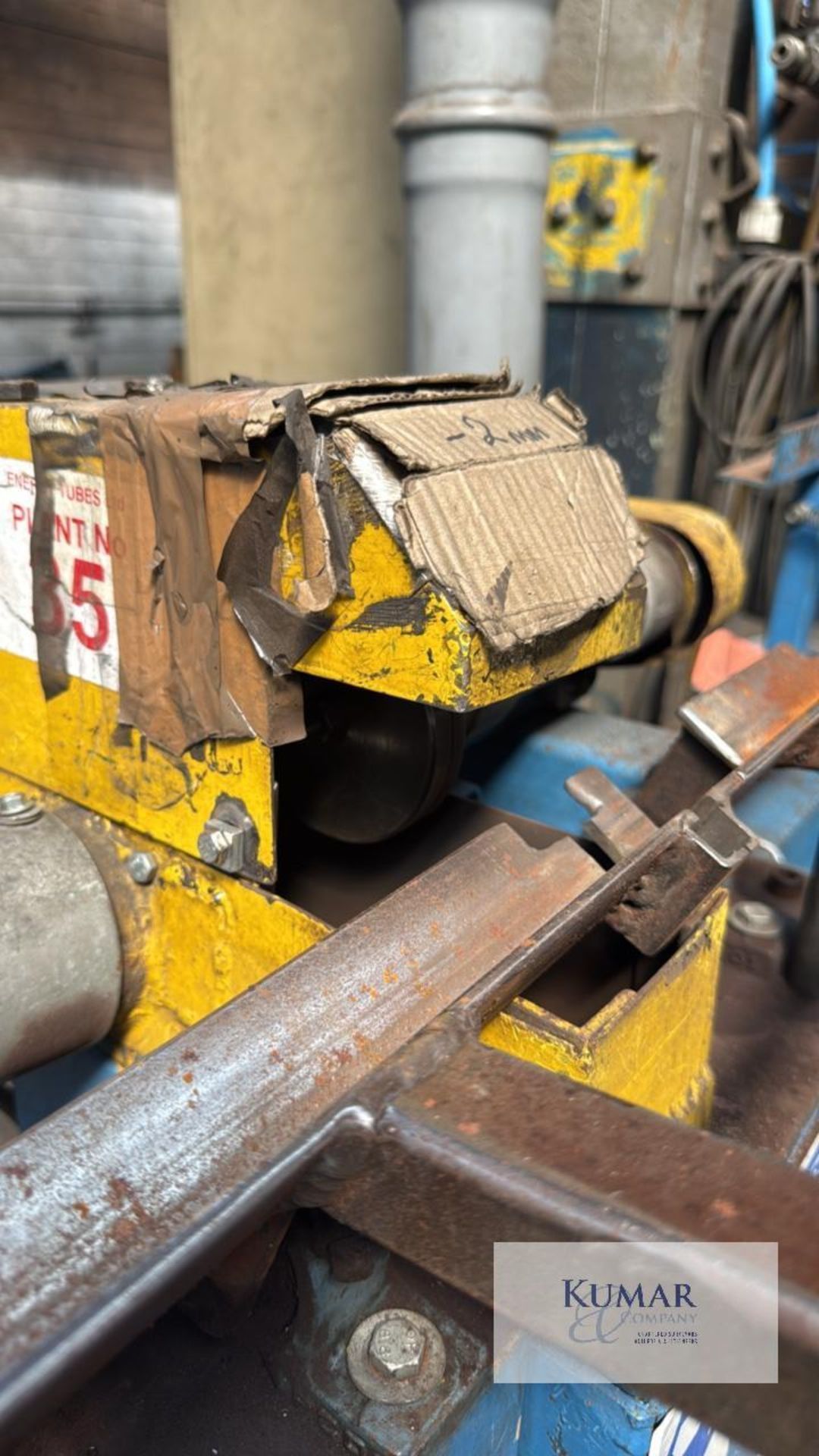 Chop off Saw including Dust Extraction Unit with Off Load Table Overall length 5 Metre's - Image 4 of 14