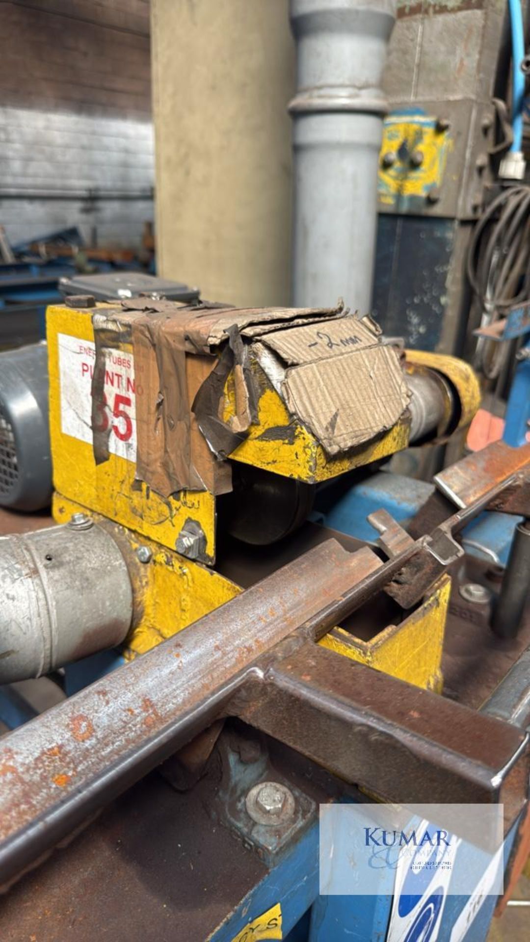 Chop off Saw including Dust Extraction Unit with Off Load Table Overall length 5 Metre's - Image 5 of 14