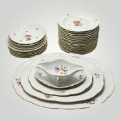 KPM Resteservice Osier/Neuosier mit Blütendekor 31-teilig