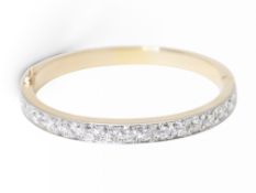 Prunkarmreif mit 17 lupenreinen Diamanten