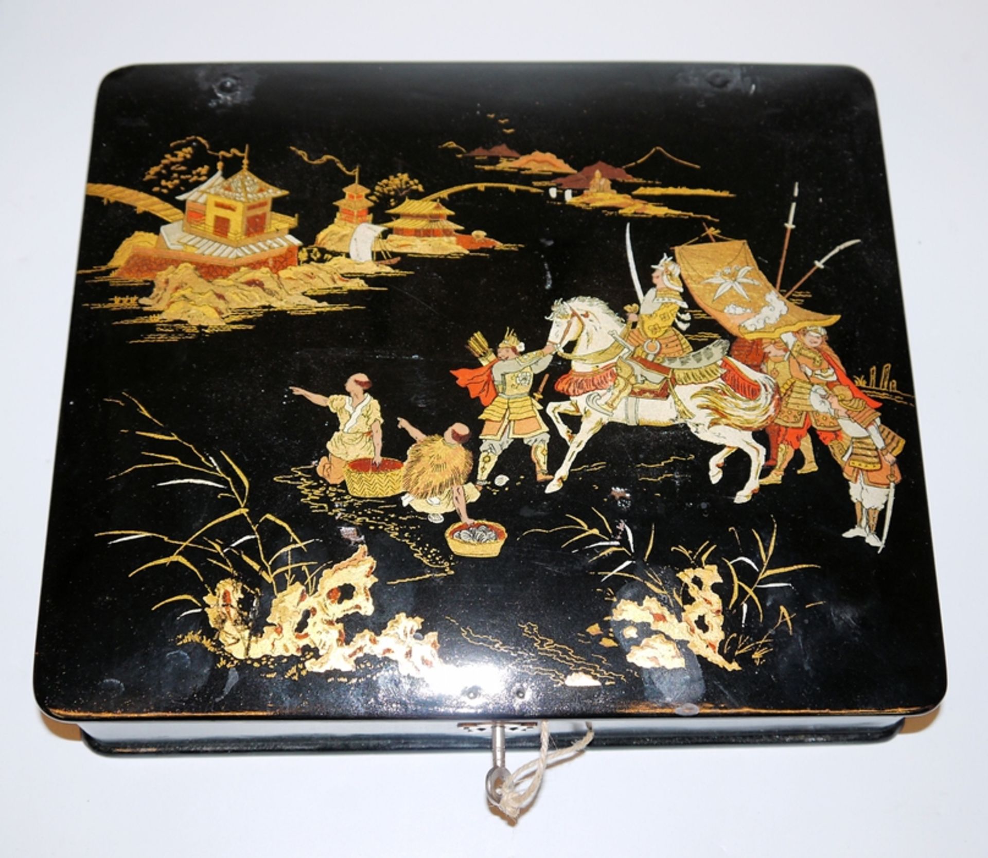 Chinoiserie-Schatulle, feiner Trinkgläser-Satz und Satsuma-Vase, Frankreich, England und Japan um 1 - Bild 2 aus 4