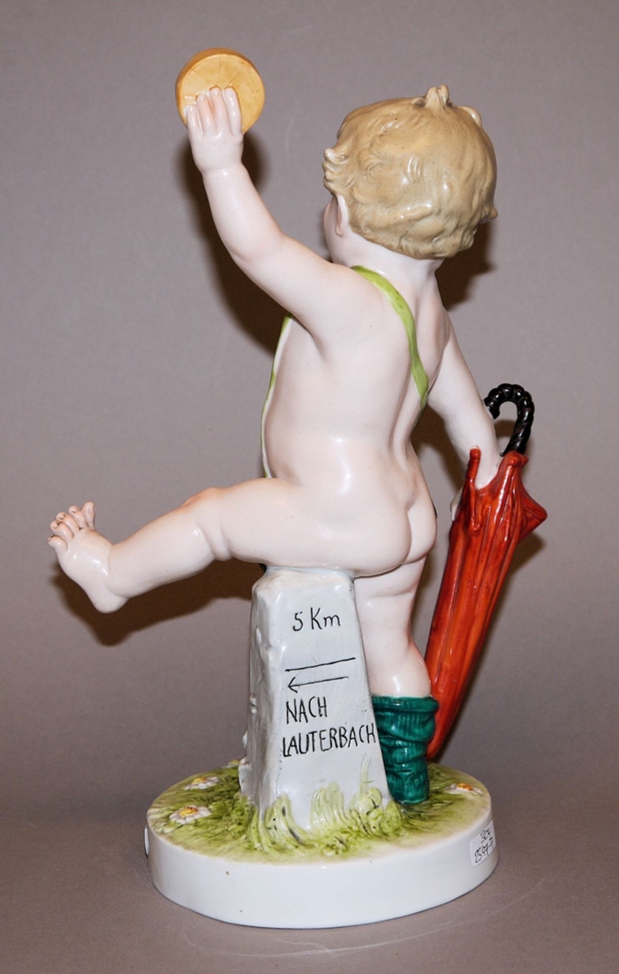 Seltene Reklamefigur des "Lauterbacher Strolchs" zum stadtberühmten Camembert, Porzellanfigur von S - Bild 2 aus 2