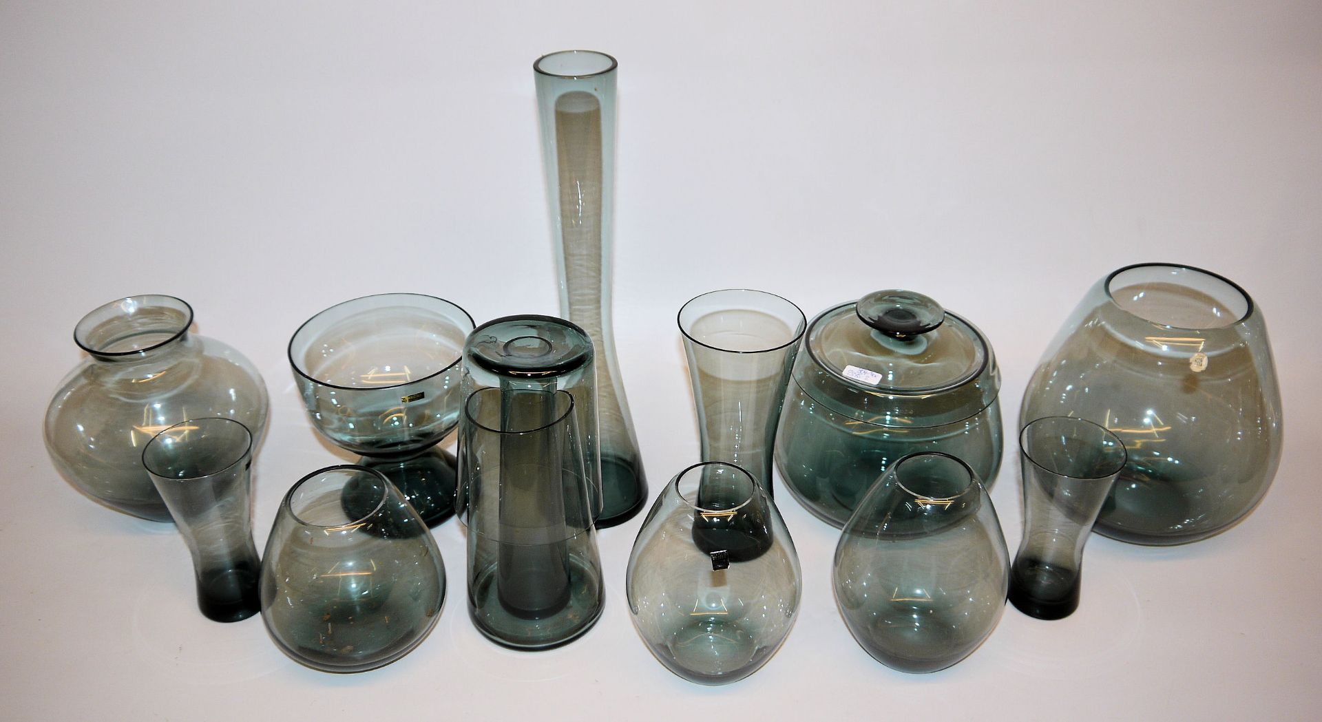 Wilhelm Wagenfeld, 14 Glasvasen und Gefäße für WMF Geislingen, 1950er/60er Jahre