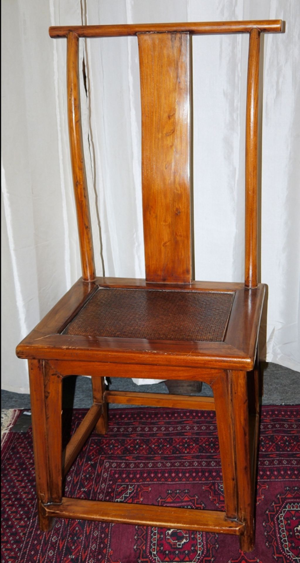 Ein Satz aus sechs Speisezimmer-Stühlen der Qing-Zeit, China 19. Jh. - Bild 2 aus 2