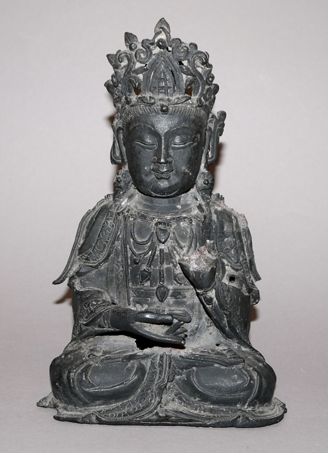 Bronzeplastik einer Beamtengottheit, Ming-Zeit, China 16./17. Jh.