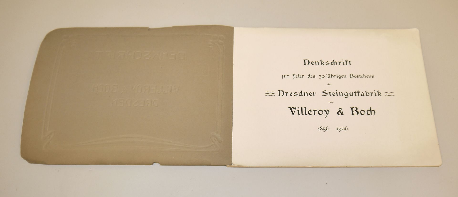 Denkschrift zur Feier des 50jährigen Bestehens der Dresdner Steingutfabrik von Villeroy & Boch 1856