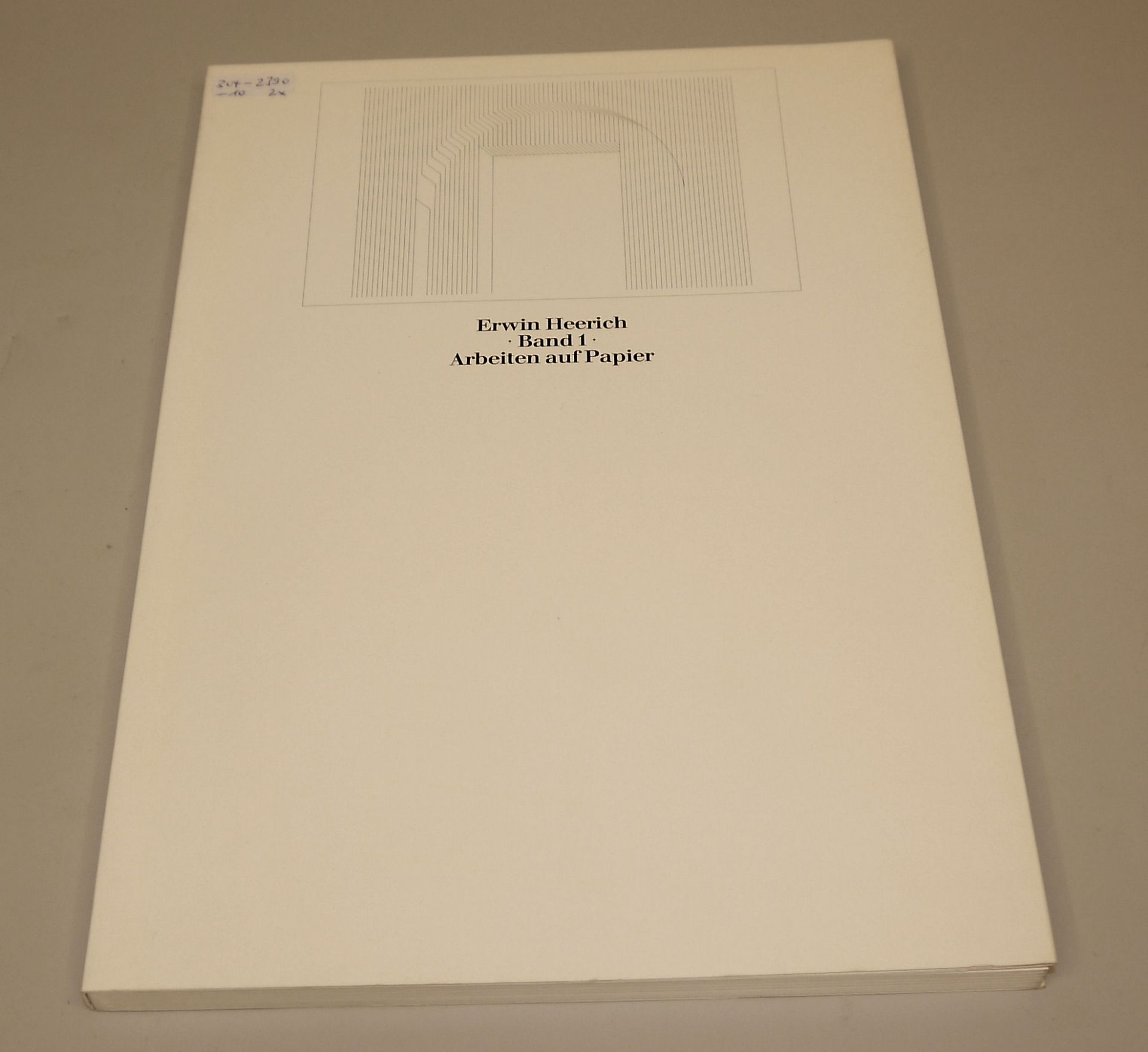 Erwin Heerich, Stuhl auf einem Podest, sign. größerer Siebdruck, gerahmt & sign. Katalog "Erwin Hee - Bild 4 aus 4
