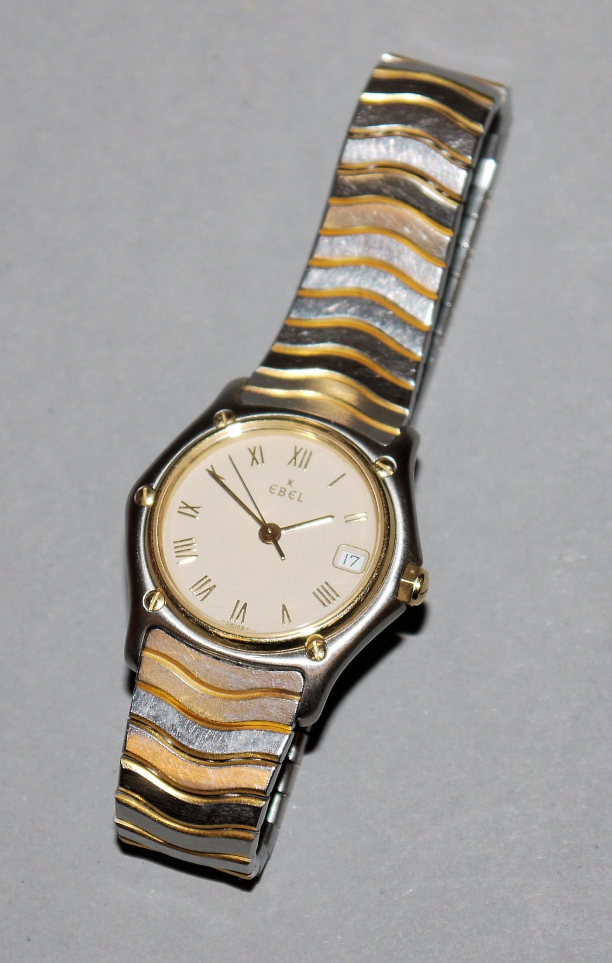 Damenarmbanduhr Ebel Classic Wave