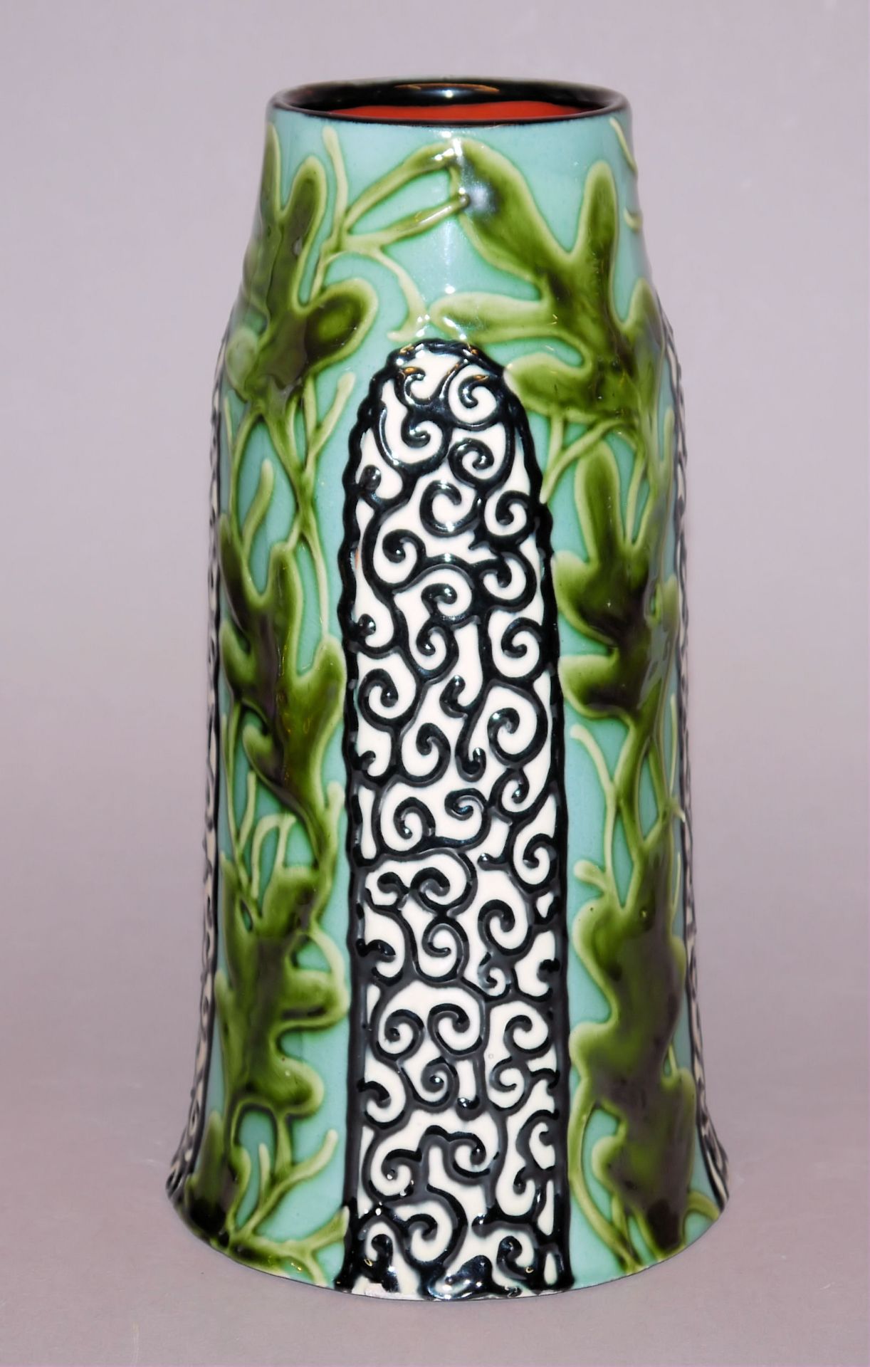 Majolika-Vase der Laueger´schen Kunsttöpferei Kandern 1915-29
