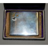 Silbernes Zigarettenetui mit Allianzwappen, datiert 1921