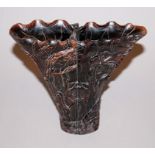 Libationsbecher aus Büffelhorn, China 20. Jh.