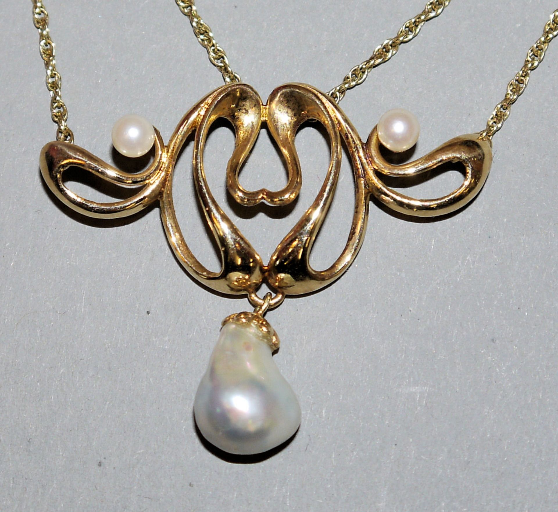 Jugendstil-Collier mit Perlen, Gold
