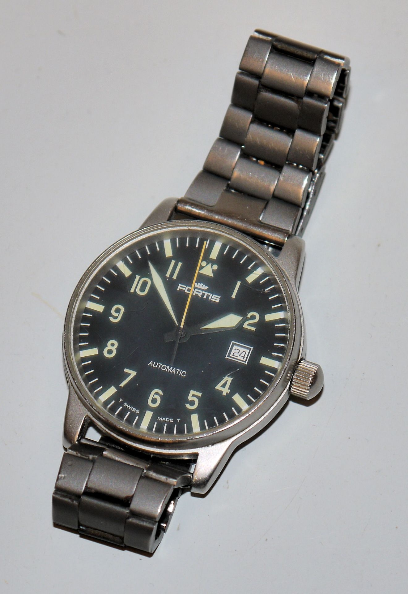 HAU Fortis, Schweizer Fliegeruhr Automatic