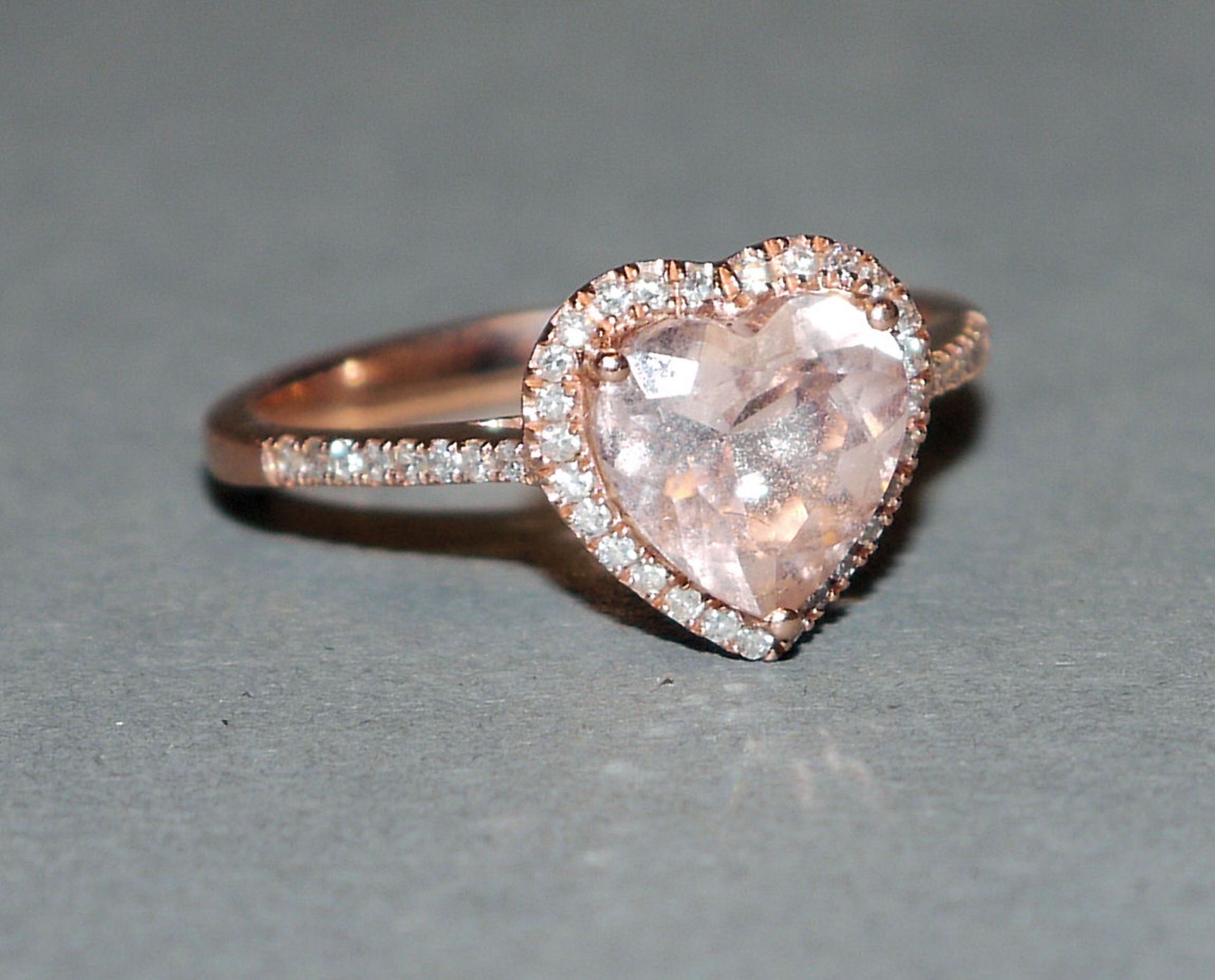 Ring mit Brillanten und Morganit, Gold, Effy