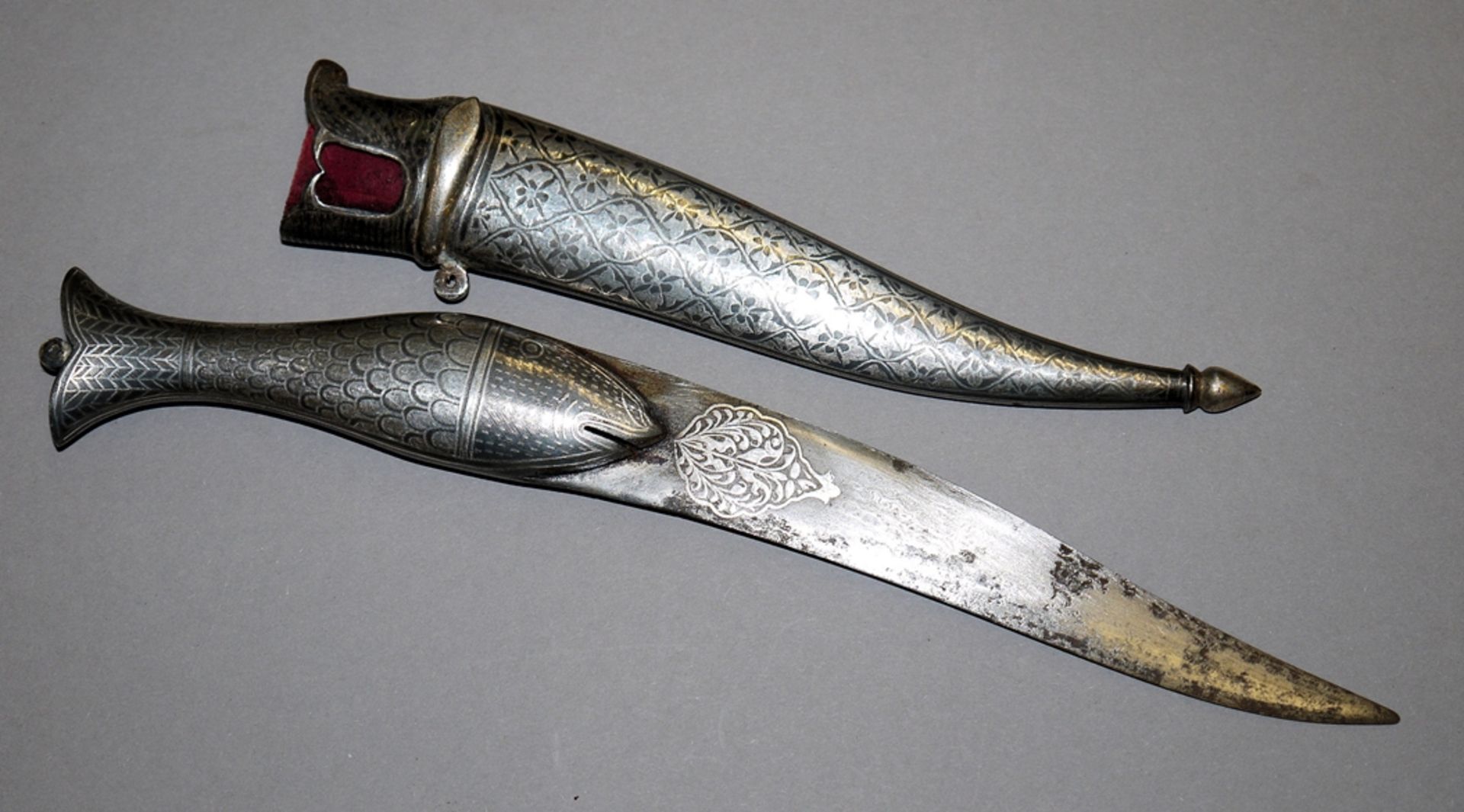 Eiserner Khanjar mit Bidri-Dekor, Moghul-Zeit, Indien 19. Jh.