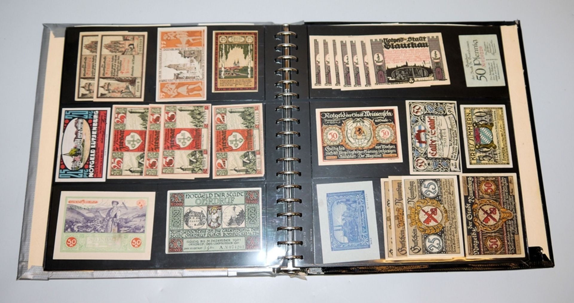 Stattliche Sammlung Städte-Notgeld und Banknoten aus aller Welt, in vier Ringbuch-Alben - Bild 7 aus 8