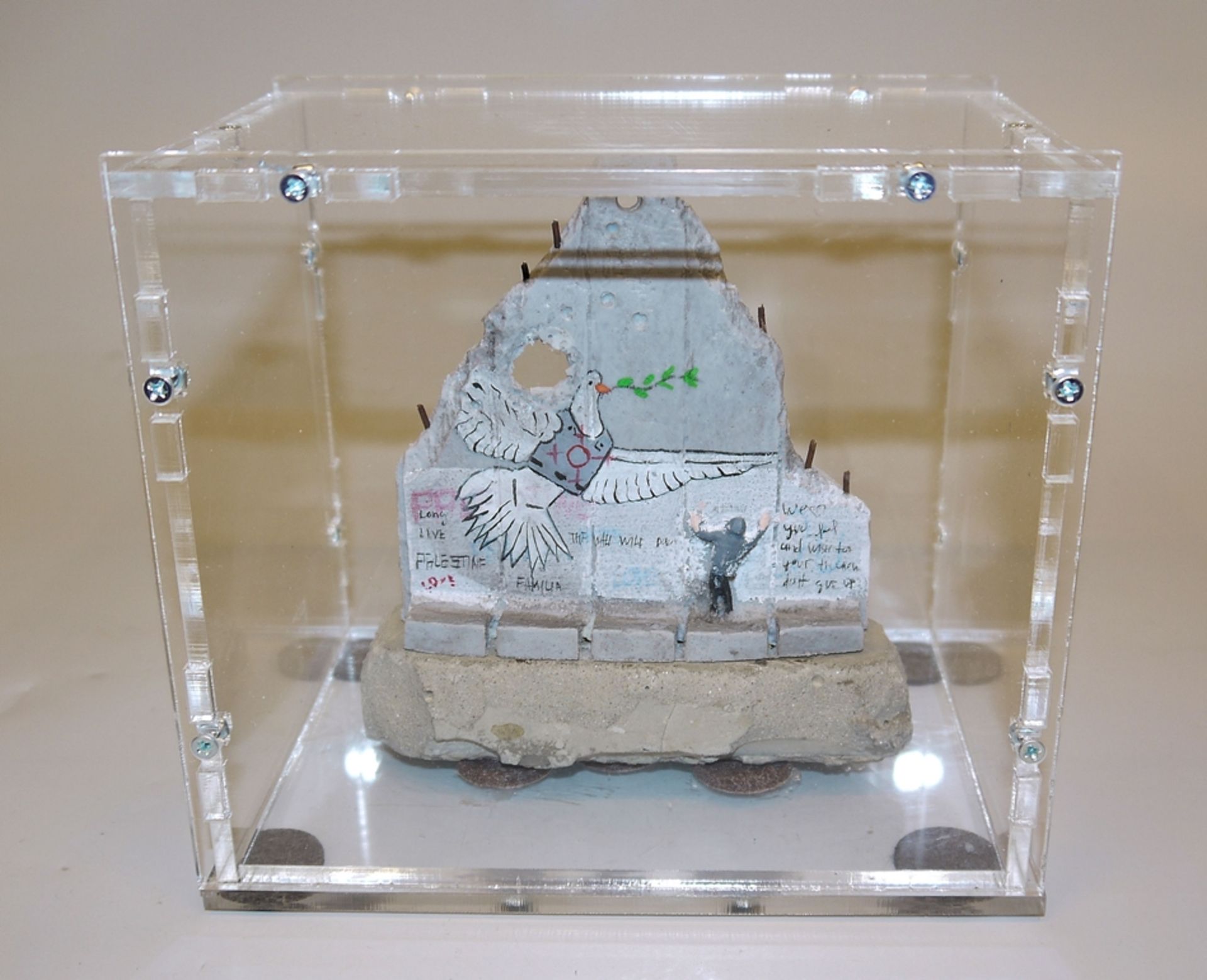 Banksy, Friedenstaube, The Walled Off Hotel, Multiple