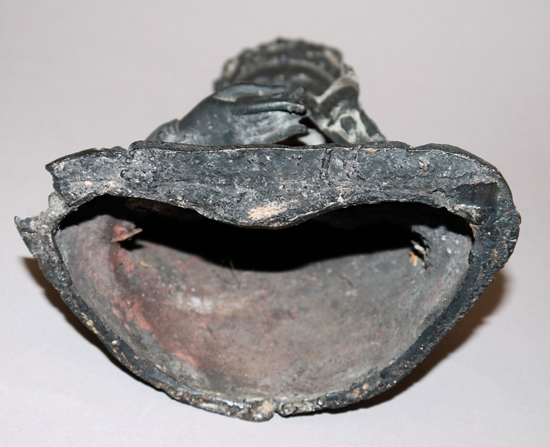 Bronzeplastik einer Beamtengottheit, Ming-Zeit, China 16./17. Jh. - Bild 3 aus 3