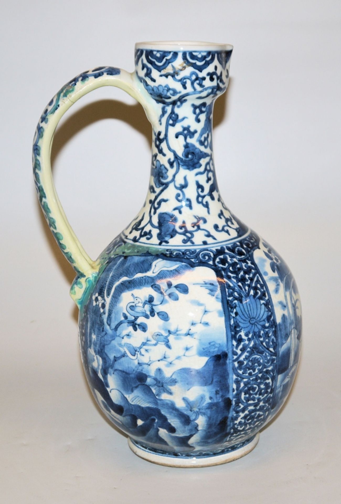 Blauweiß-Kanne, Export-Porzellan der Genroku-Periode der Edo-Zeit, Japan 17. Jh.
