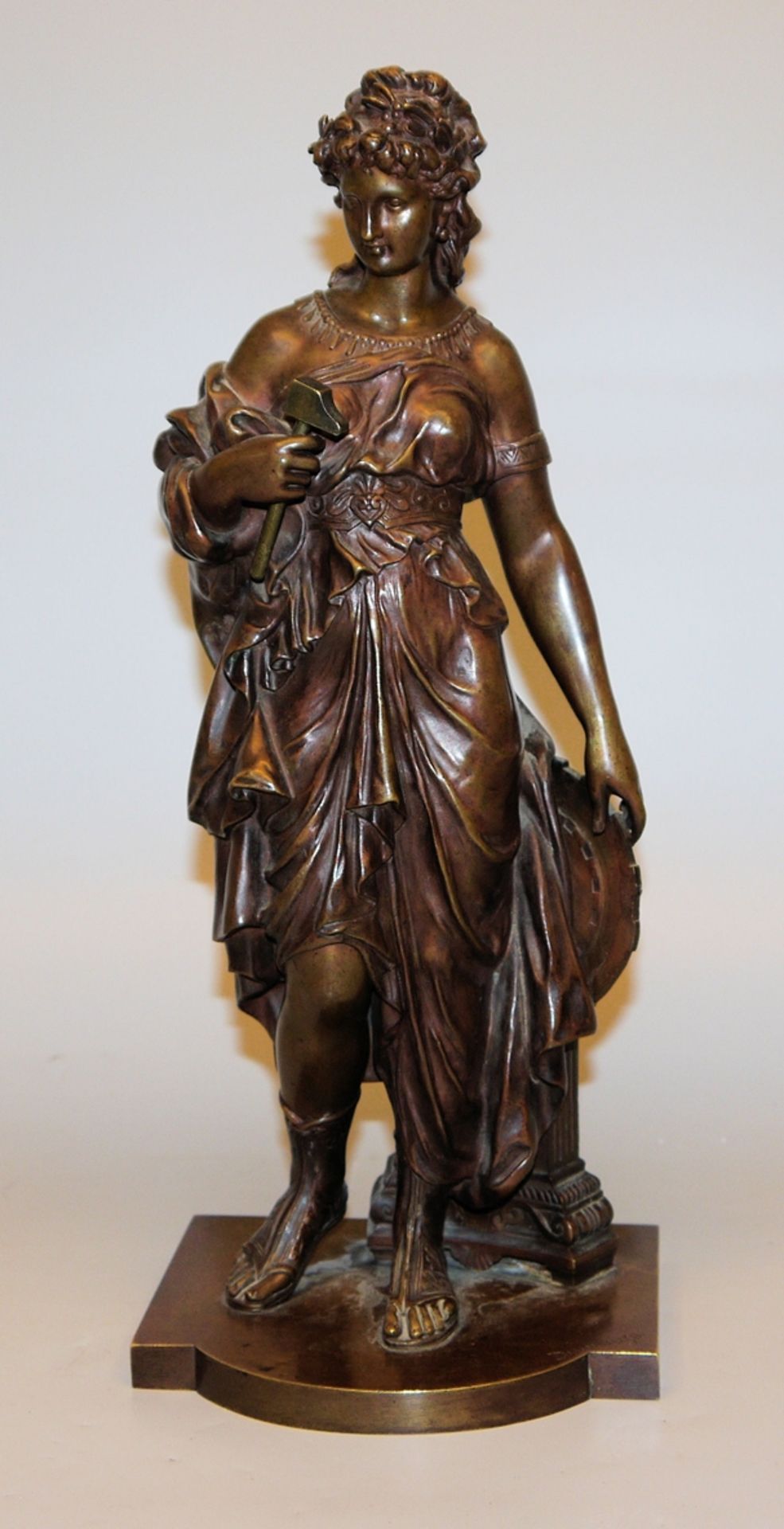 Henry Étienne Dumaige, Bronzeplastik Allegorie der Arbeit