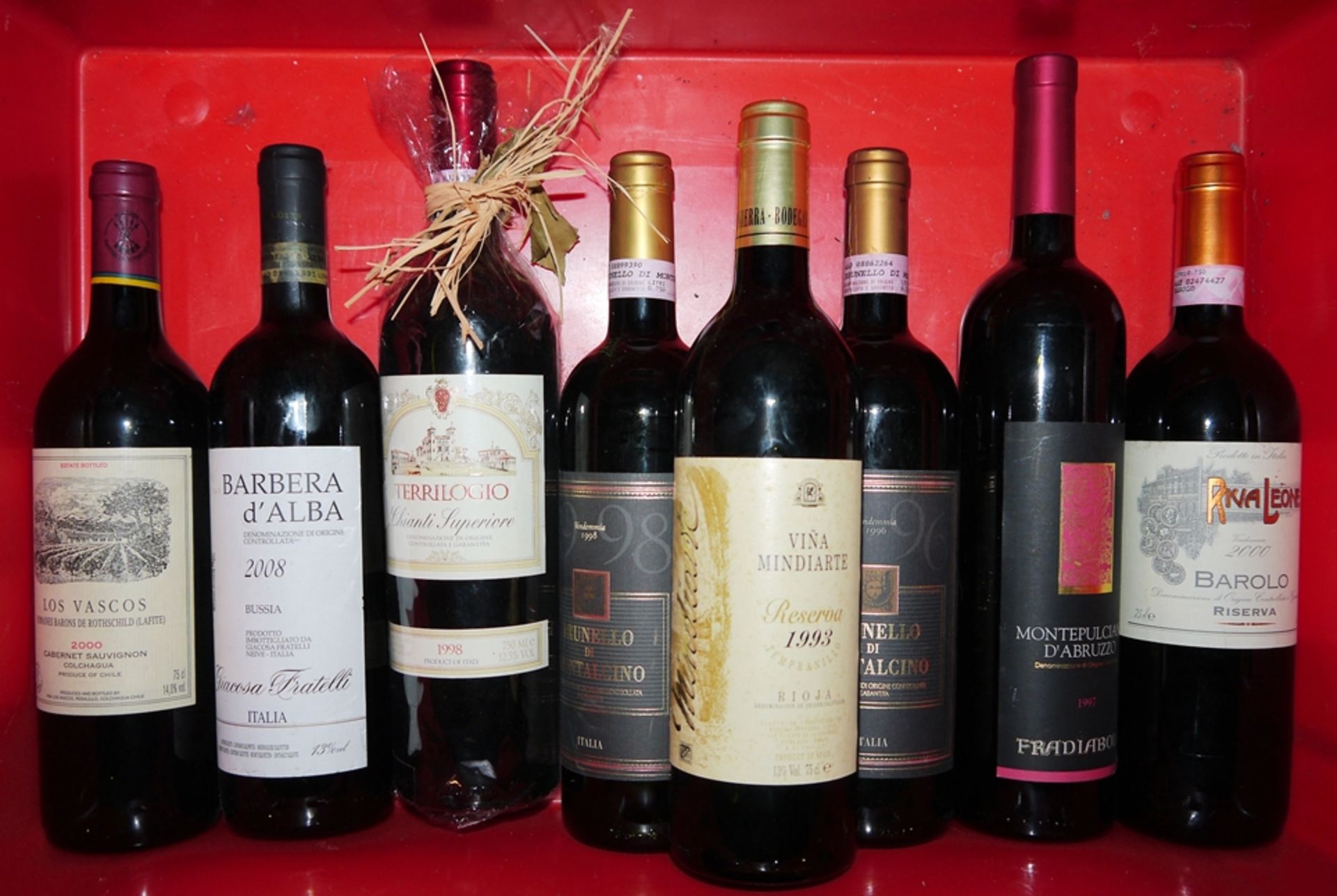 8 Flaschen italienischer, spanischer und chilenischer Rotwein, 1993-2008