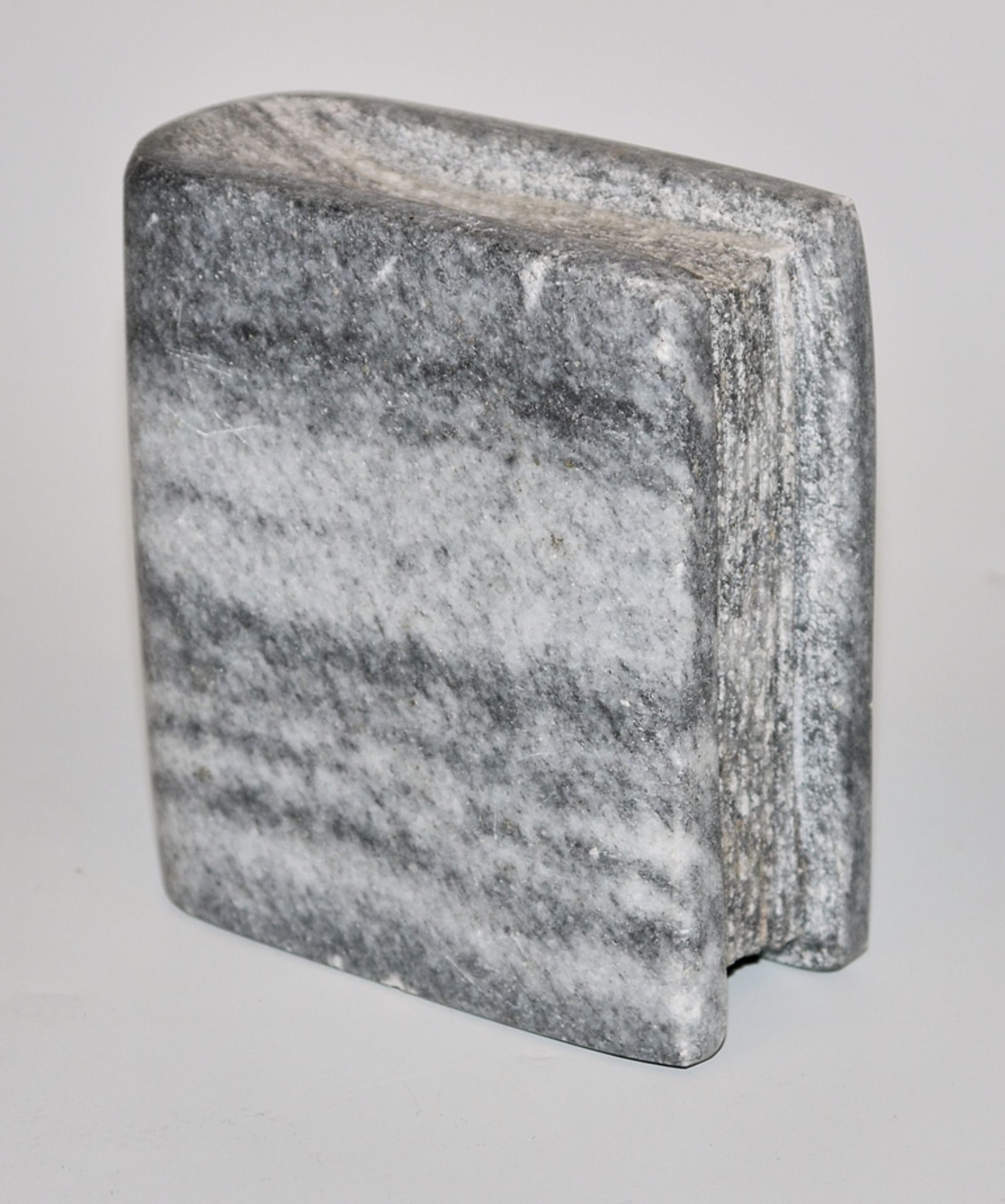 Wolfgang & Anna Kubach-Wilmsen, Steinbuch, Skulptur 