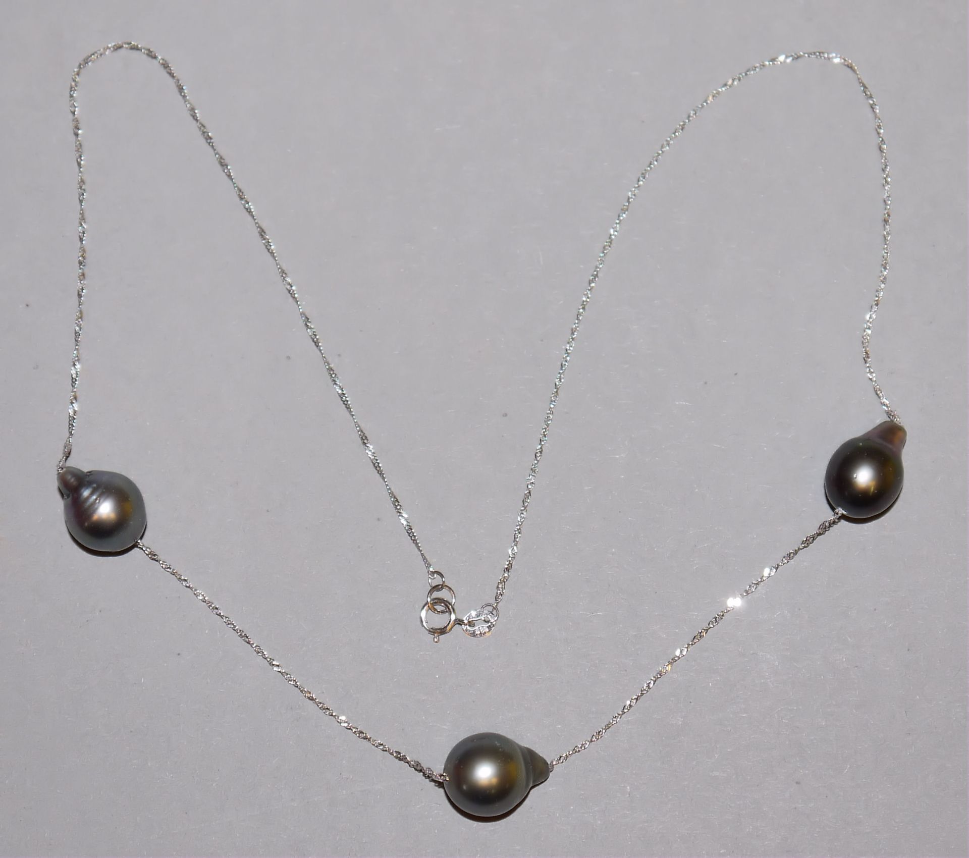 Collier mit Tahiti-Perlen, Gold