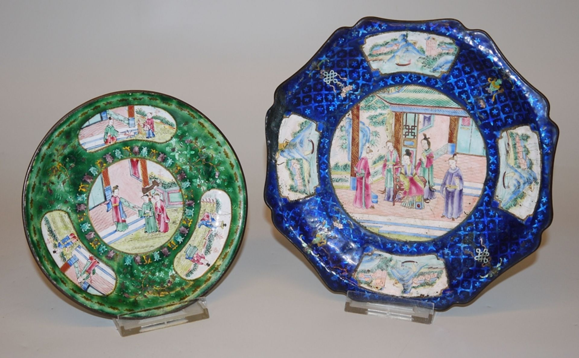 Zwei Teller in Kanton-Email, Qianlong-Zeit, China 18. Jh.