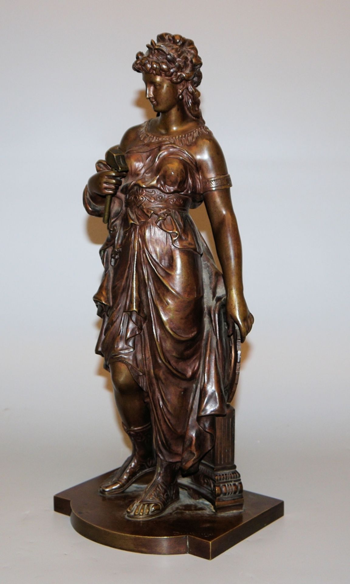 Henry Étienne Dumaige, Bronzeplastik Allegorie der Arbeit - Bild 2 aus 3