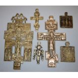 Drei orthodoxe Segenskreuze und drei Bronze-Ikonen, Russland 17.-19. Jh.