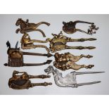 Sammlung aus acht Betelnuss-Schneidern, Indien 18./19. Jh.