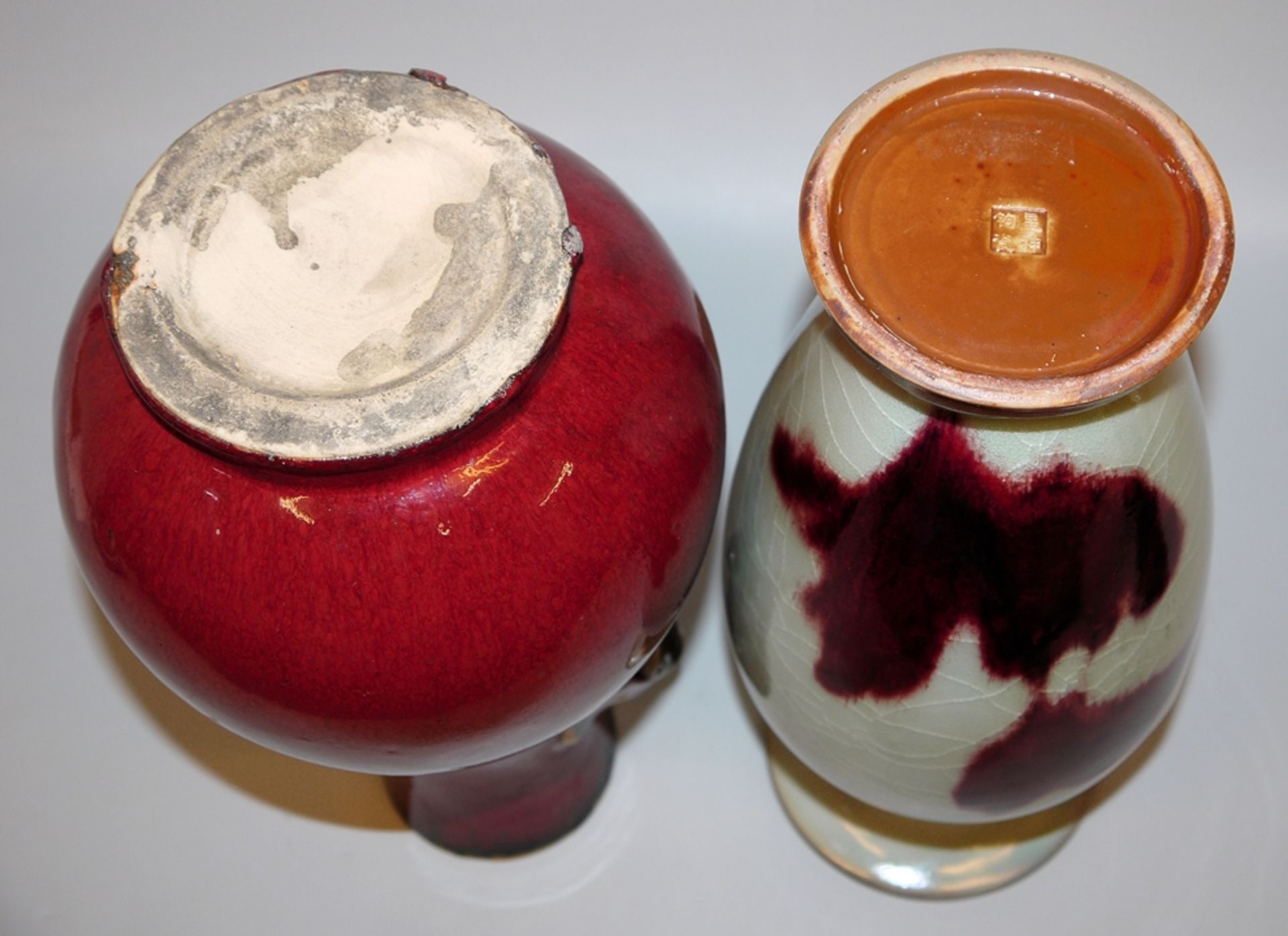 Zwei große Vasen mit "Sang de Boeuf"-Glasuren, China 20. Jh. - Bild 3 aus 3