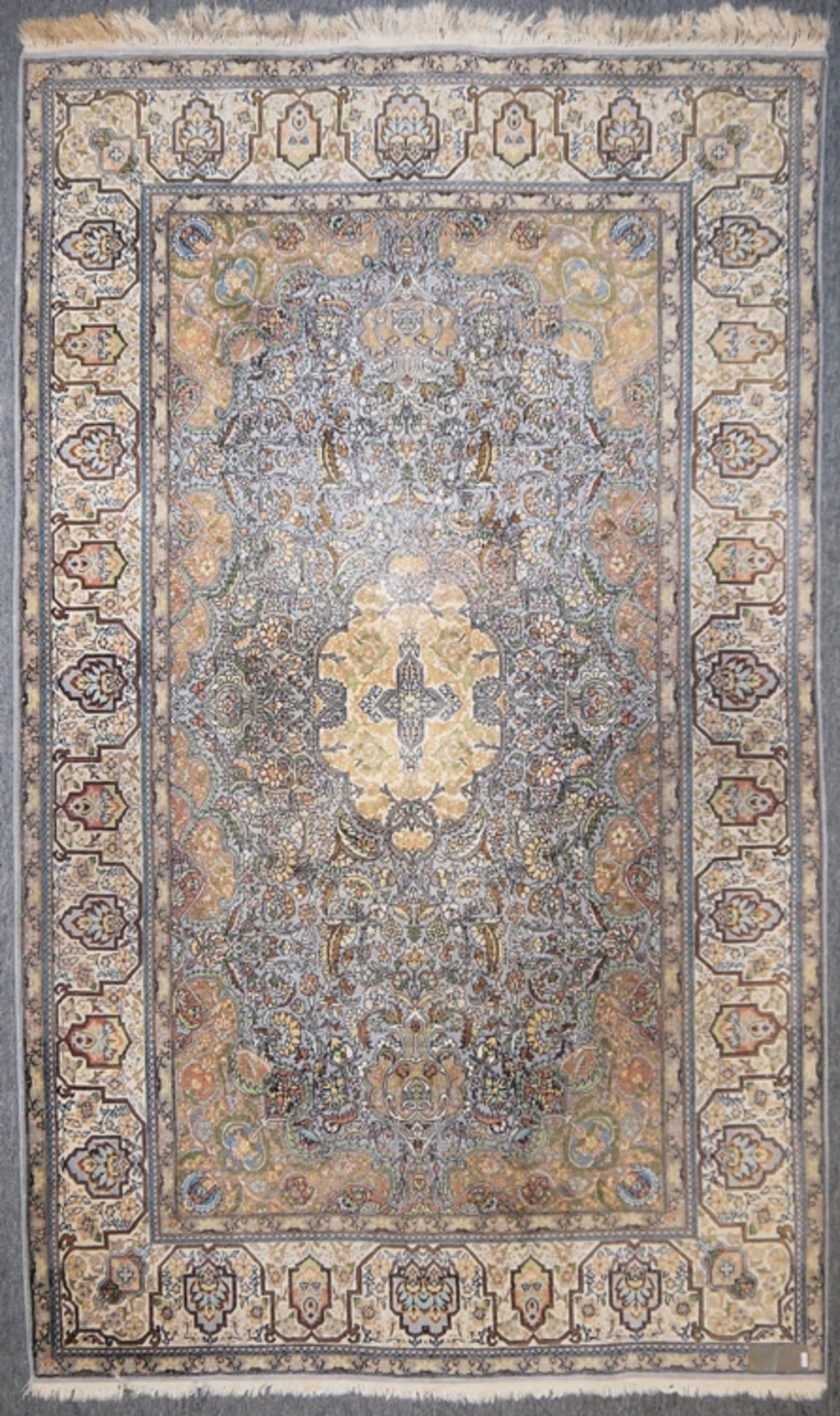 Vier Orientteppiche: Teppich und 3 Brücken Indien, Kaschmir, Indien