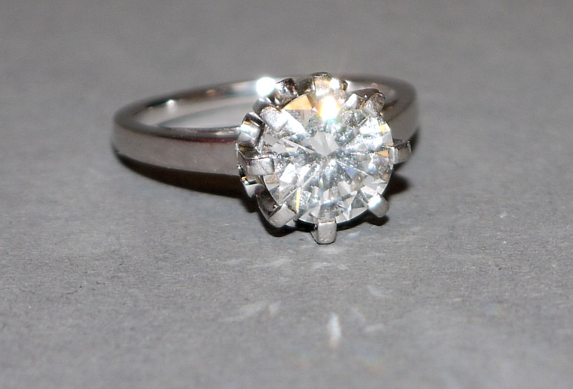 Brillant-Solitaire, ca. 1,75 ct, Platin