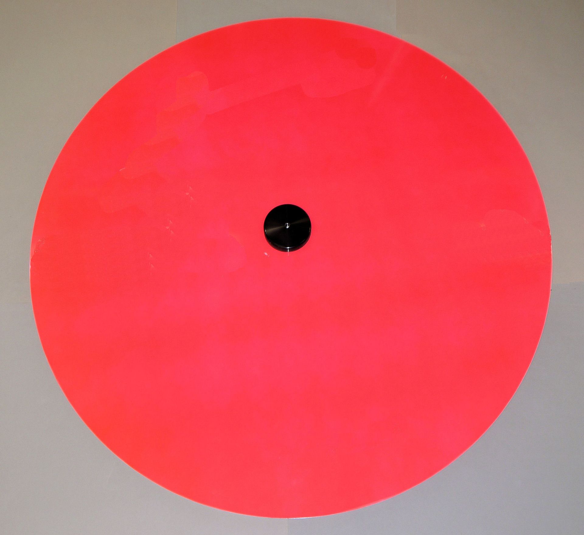 Ruby Anemic, Hidden Art Magenta, große Wandplastik aus Aluminium von 2008 - Bild 2 aus 5