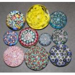 Sammlung Glas-Paperweights und böhmisches Glas, 15 Teile 