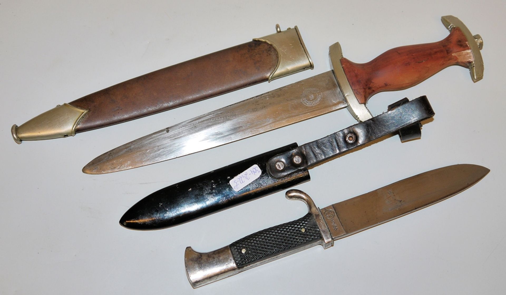 HJ-Fahrtenmesser RZM M7/60 und SA-Dolch Pommern - Bild 2 aus 2